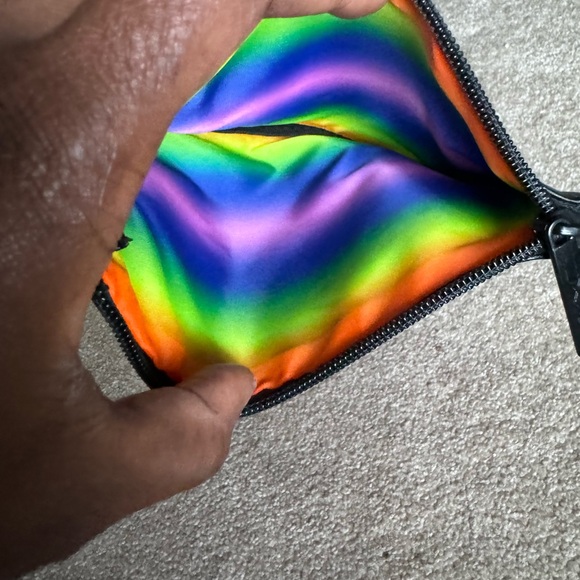 Black MAC makeup pouch - Picture 4 of 4